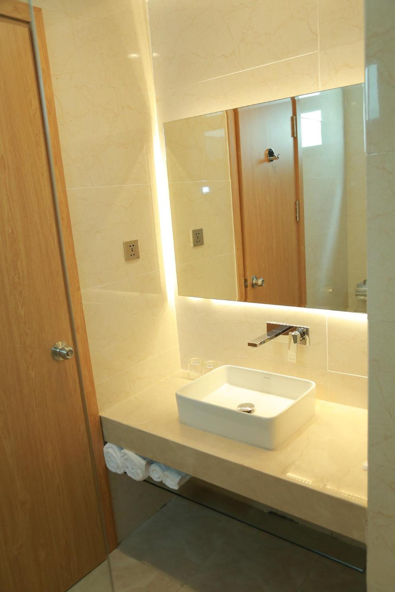 โกลด์ บูทิก โฮเต็ล Hotel ดานัง ภายนอก รูปภาพ